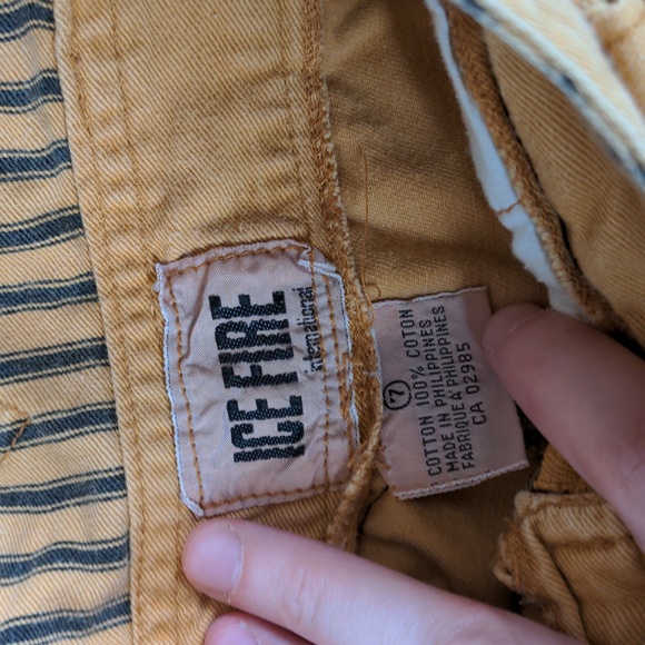 VINTAGE yellow shorts, size xs - Picture 2 of 4